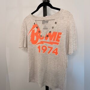 Size Small Bowie Graphic Tee